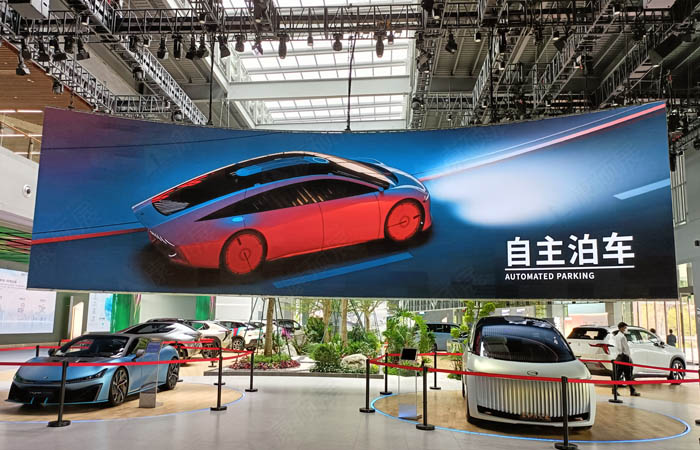 COB小間距顯示屏價(jià)格多少錢一平方？影響因素