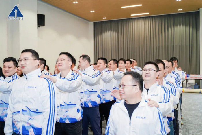 “披荊斬棘、乘風(fēng)破浪”| 康碩展2023年度營(yíng)銷中心及干部團(tuán)建活動(dòng)圓滿結(jié)束