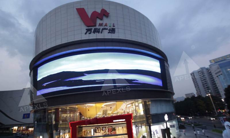 東莞萬(wàn)科廣場(chǎng)戶外弧形LED顯示屏