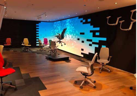 美國(guó)芝加哥Steelcase Showroom 戶內(nèi)P4MM柔性屏