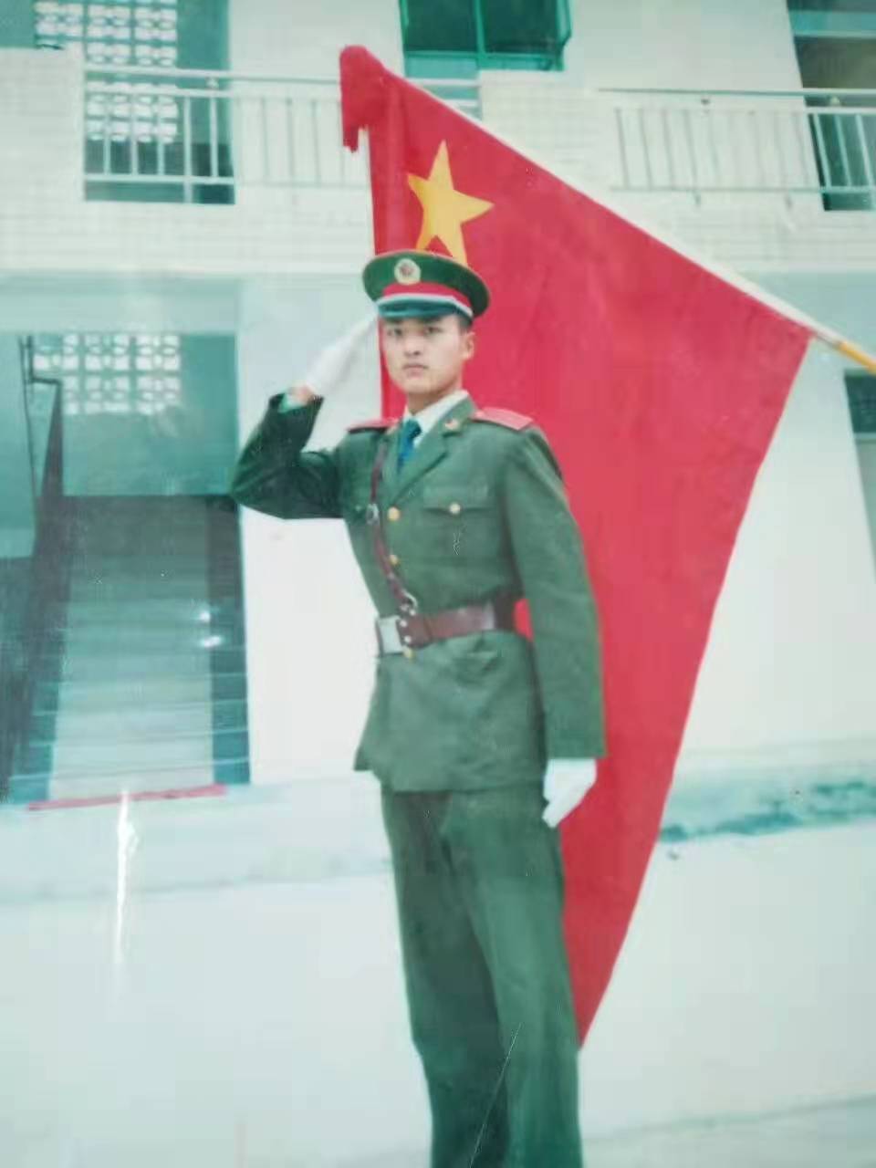 特種兵回農村,退伍不褪色——要做“許三多”