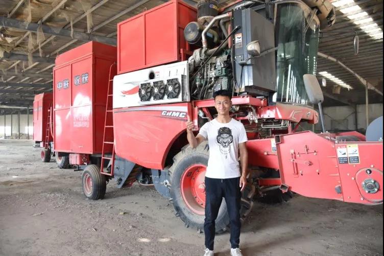 買花生收獲機認準中聯收獲,村支書的推薦準沒錯