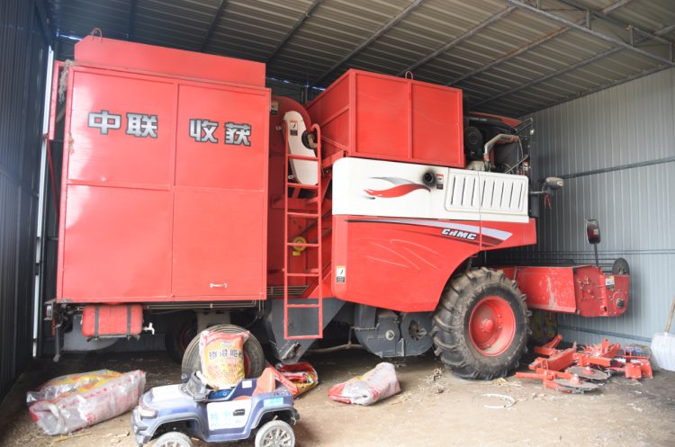 李倩:提升生活品質我選中聯收獲花生撿拾收獲機