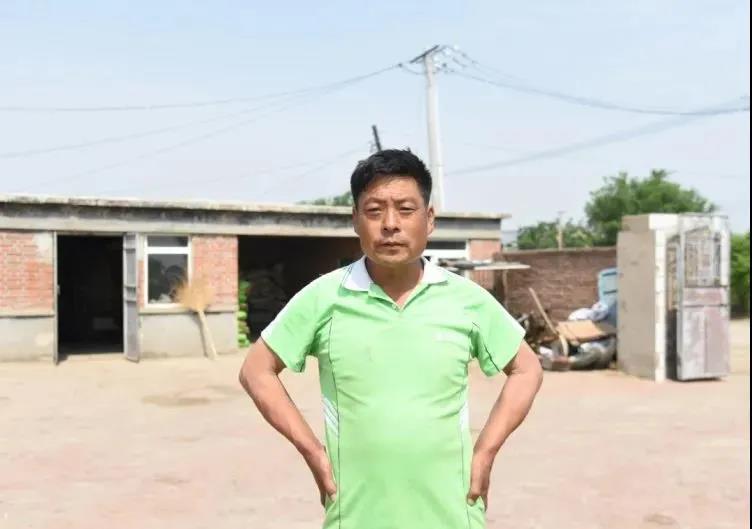 中聯收獲花生機幫我解決了家里的經濟危機 1637232561406722.jpg