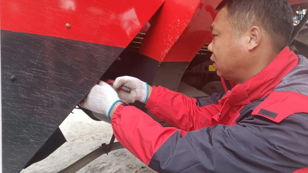 鄭州中聯市場部長趙洪峰:給用戶以真誠,是我工作中畢生的追求 部長2.jpg