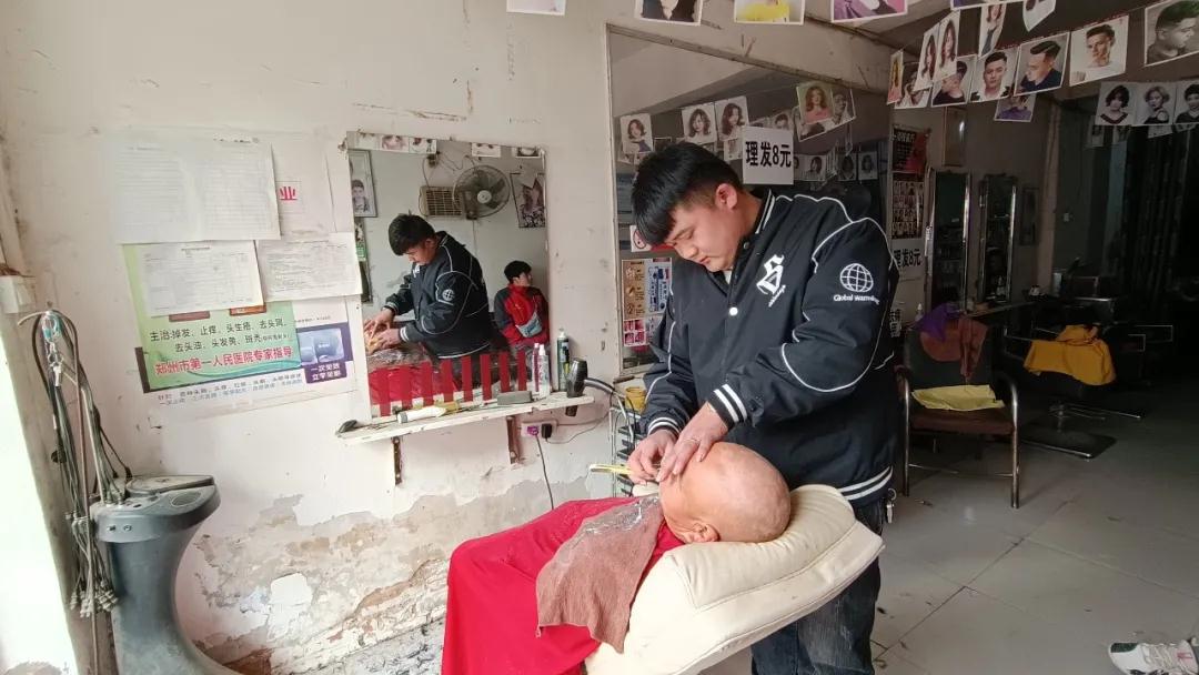 90后理發師高收入副業竟然是開花生機! 理發1.jpg