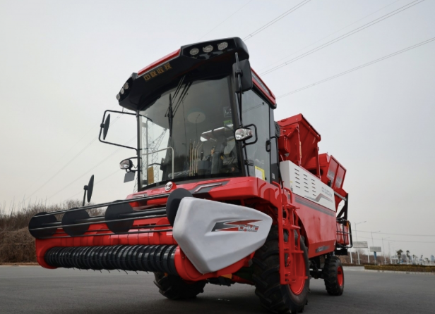 有了“金剛鉆”還得做“好師傅”——中聯收獲花生機 530-2.png