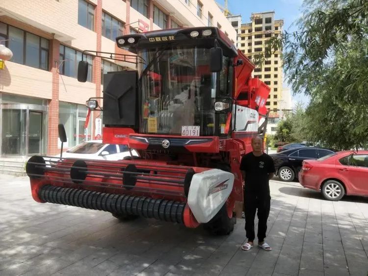 紅崖子花生聞名中外,中聯收獲花生機深得遼寧用戶認可 715-1.jpg