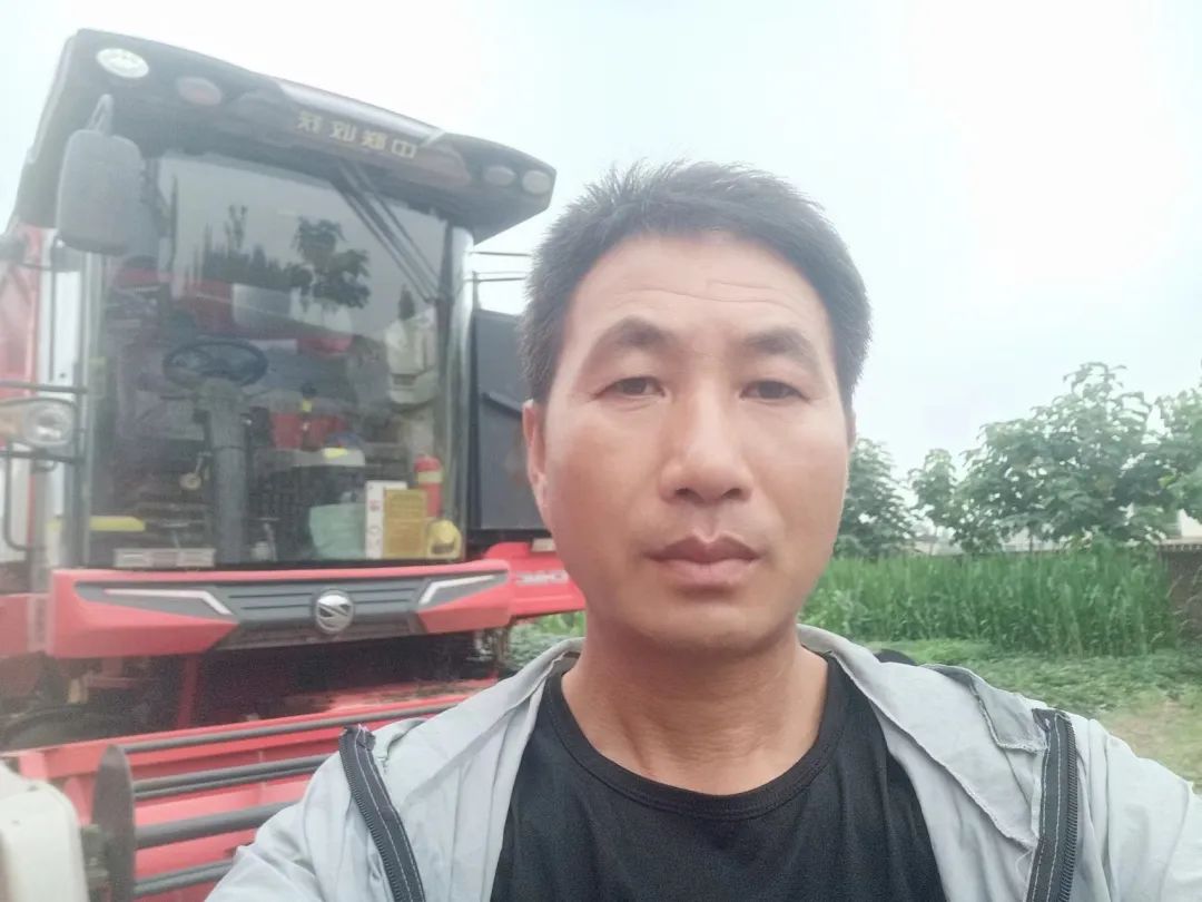 裴志勇:中聯收獲大品牌,售后服務深得我心 719.jpg