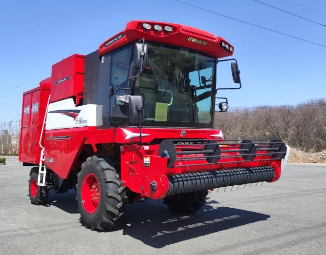 河南安陽張師傅:品質好,服務佳,花生機我只認中聯收獲 1718803530488331.png